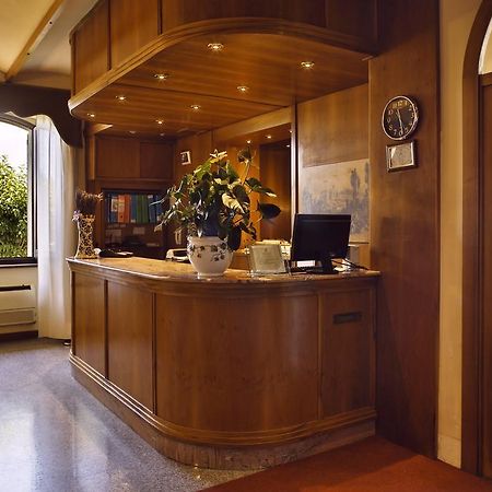Hotel Windsor Savoia Ассизи Экстерьер фото
