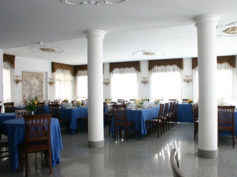 Hotel Windsor Savoia Ассизи Экстерьер фото
